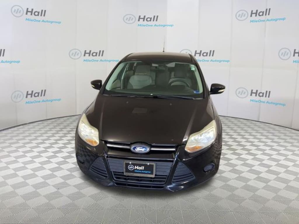 Used 2014 Ford Focus SE Hatchback