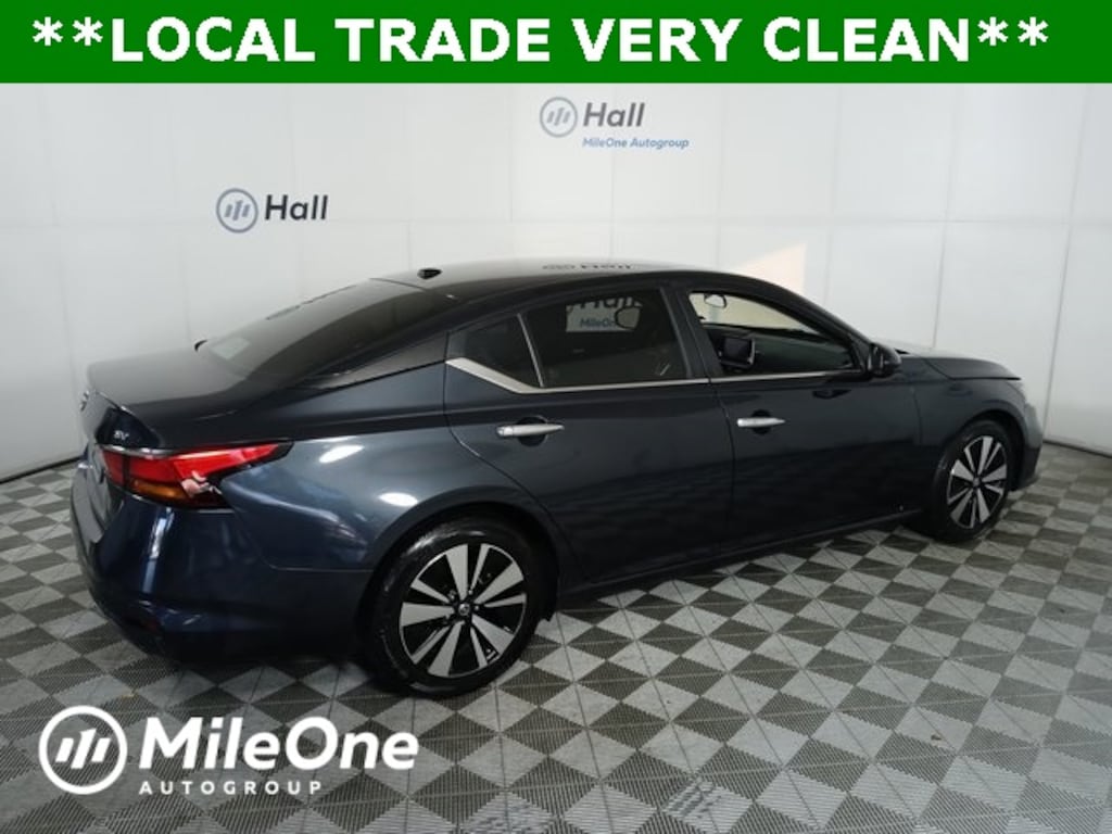 Used 2022 Nissan Altima 2.5 SV Sedan