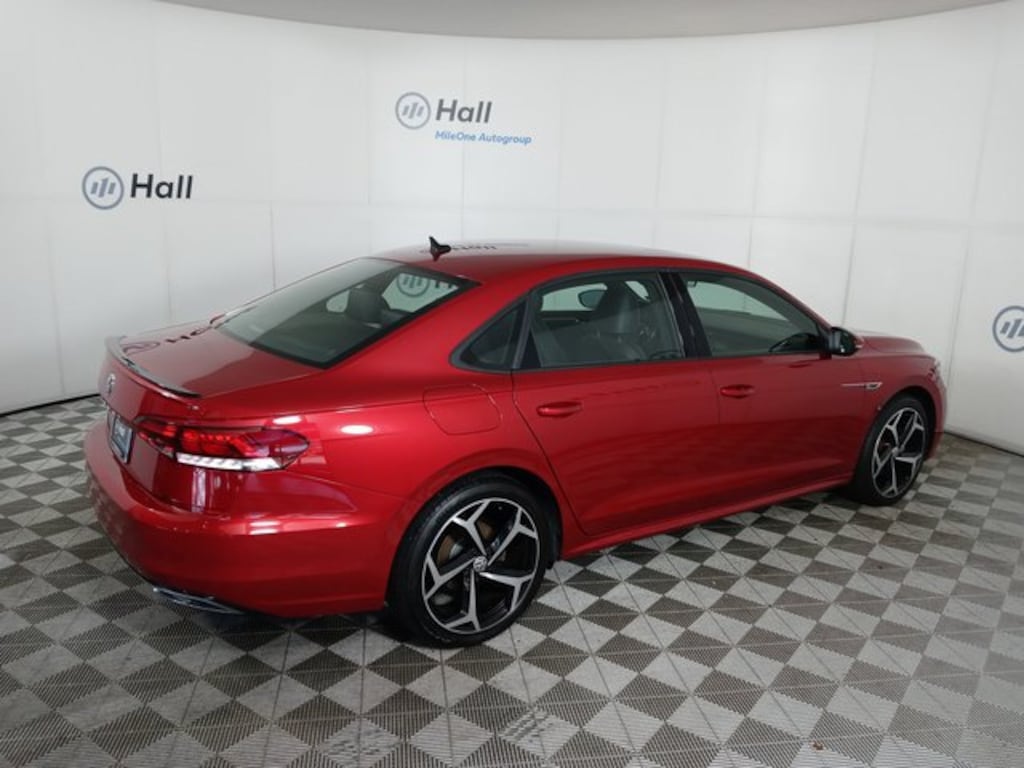 Used 2021 Volkswagen Passat 2.0T R-Line Sedan