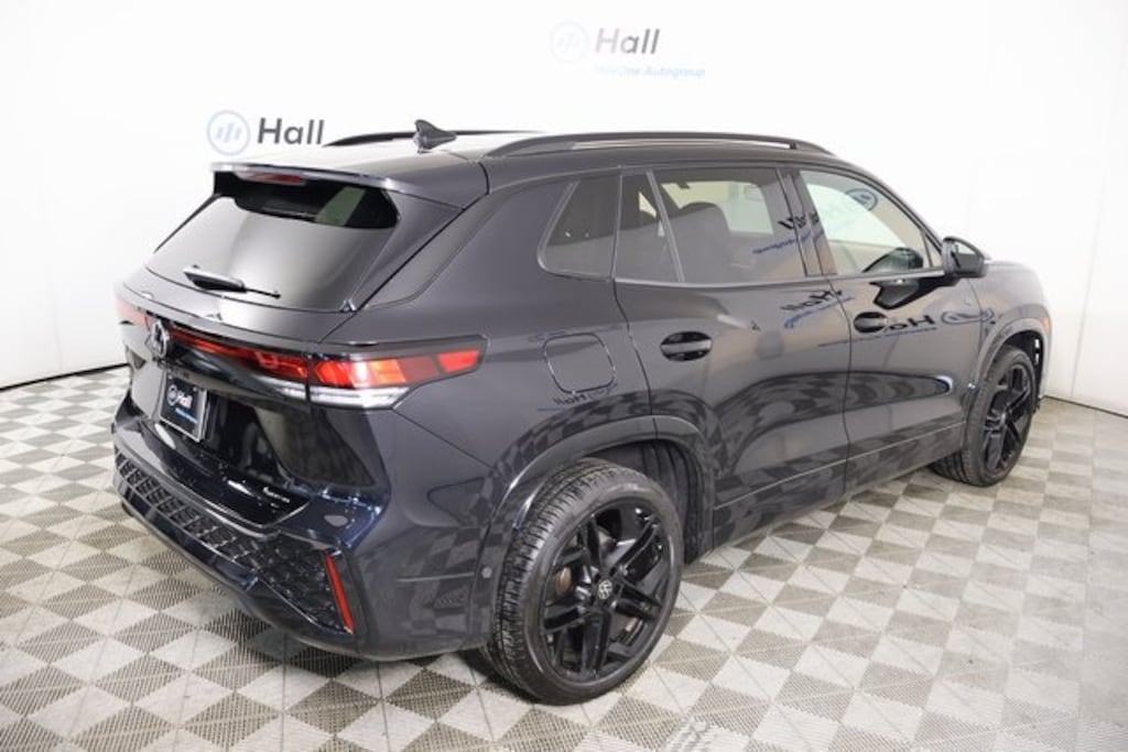 Used 2025 Volkswagen Tiguan 2.0T SE R-Line Black SUV