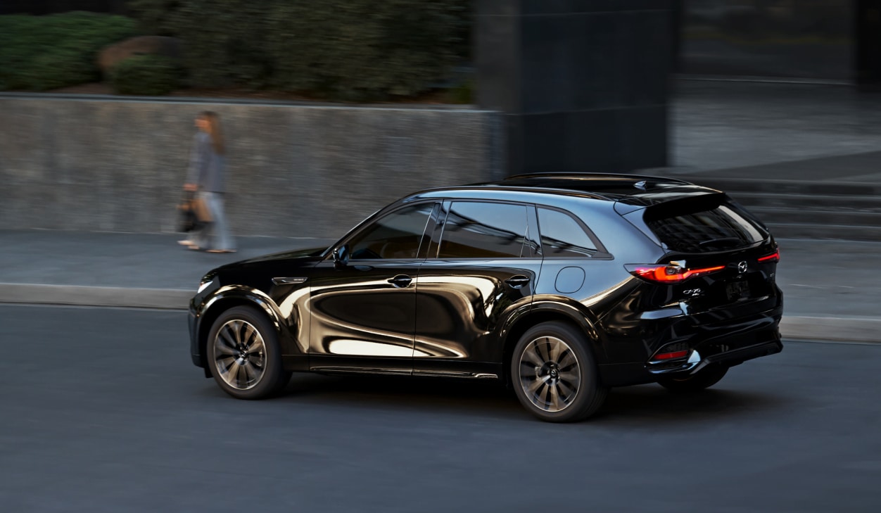 2025%20Mazda%20CX-70.png