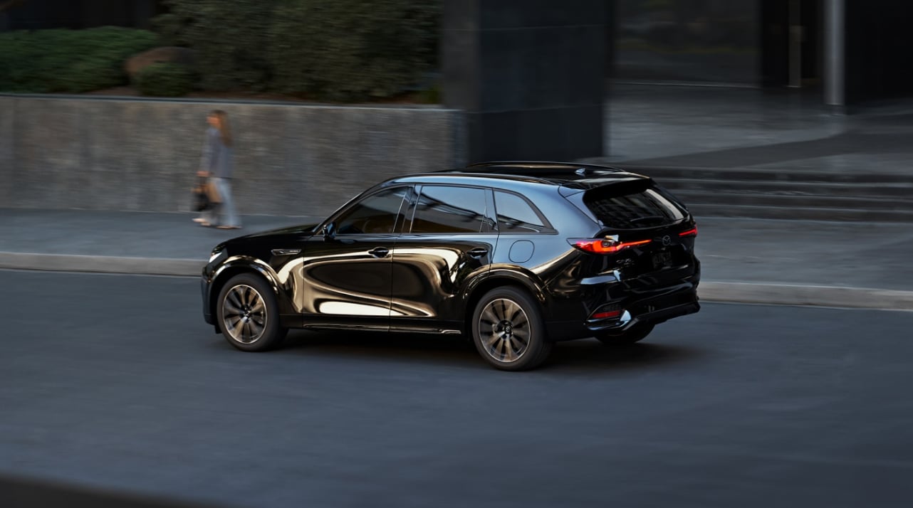 2026%20MAZDA%20CX-70%20black.png