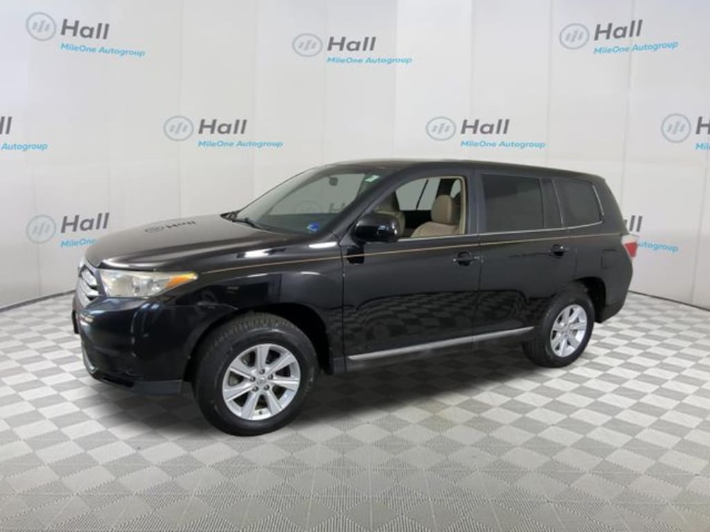 Used 2013 Toyota Highlander Base SUV