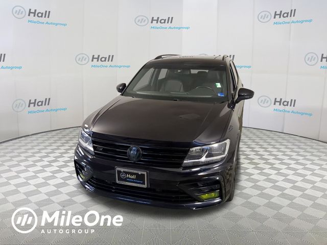 2020 Volkswagen Tiguan 2.0T SE R-Line Black 4WD's photo