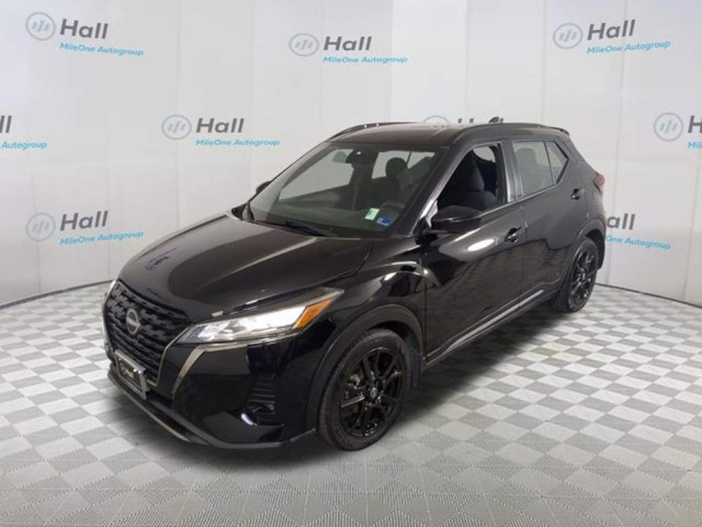Used 2022 Nissan Kicks SR SUV