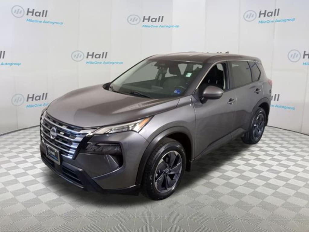 Used 2024 Nissan Rogue SV SUV