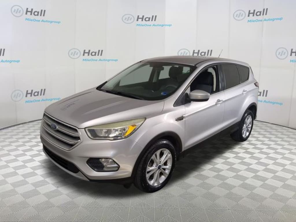 Used 2017 Ford Escape SE SUV
