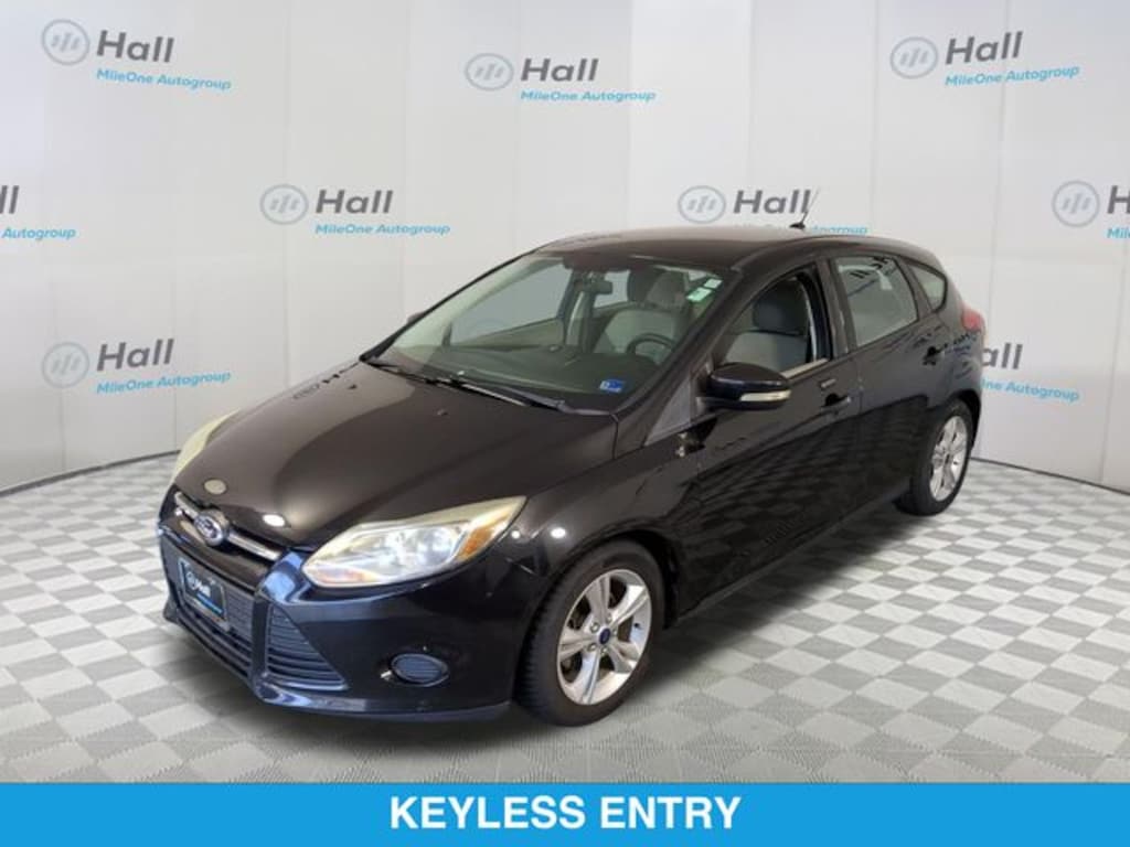 Used 2014 Ford Focus SE Hatchback