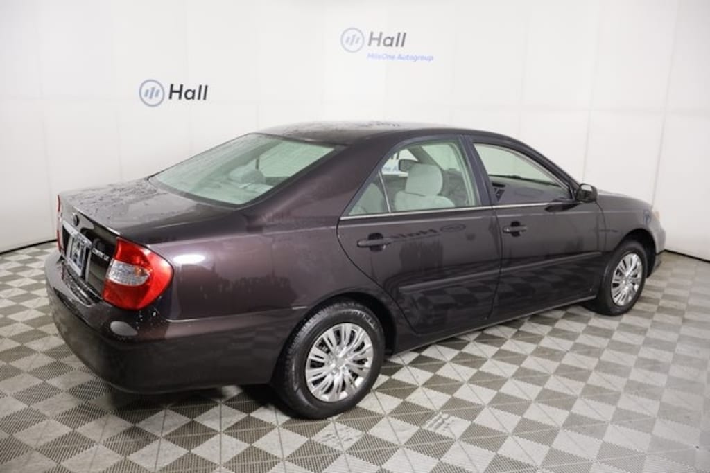 Used 2004 Toyota Camry LE Sedan