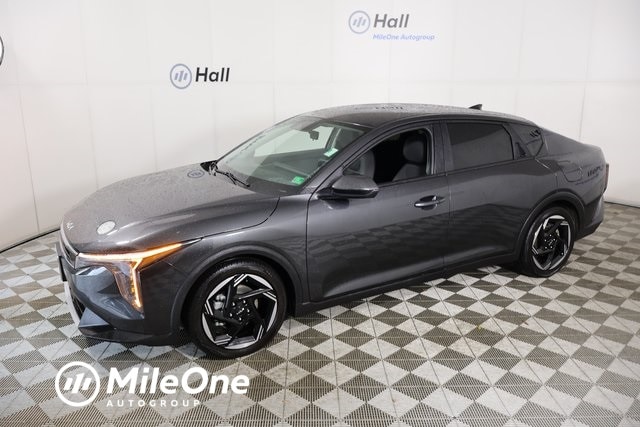 2025 Kia K4 EX's photo