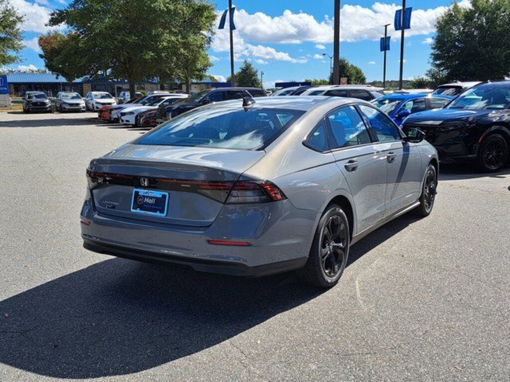 New 2025 Honda Accord SE Sedan