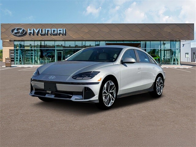 2024 Hyundai Ioniq 6 SEL photo 2