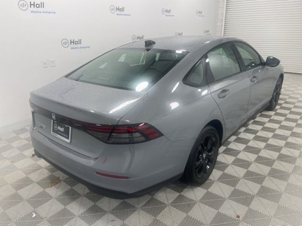 New 2025 Honda Accord SE Sedan