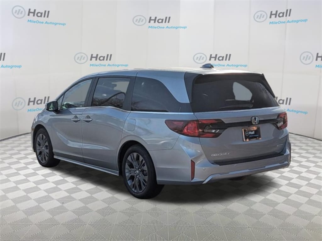 New 2026 Honda Odyssey Touring Minivan/Van