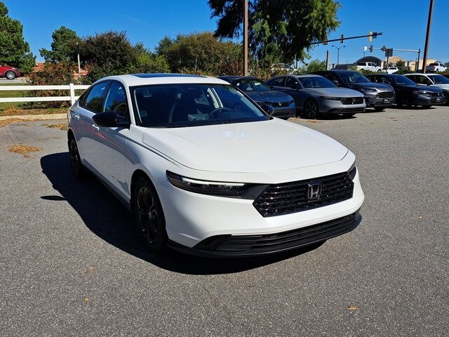 2025 Honda Accord Hybrid Sport photo 2