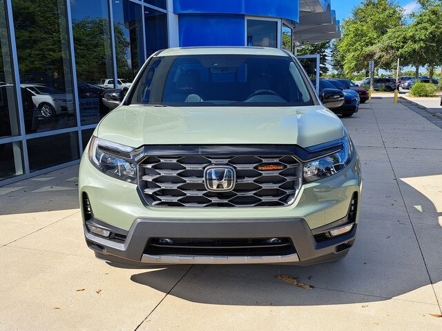 2026 Honda Ridgeline TrailSport photo 2