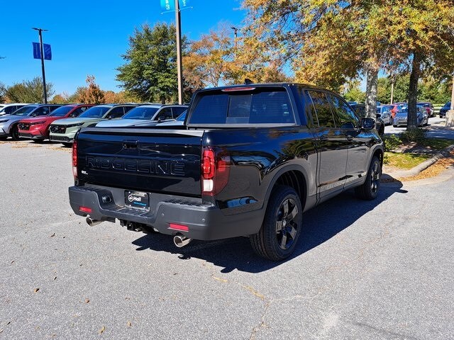 2026 Honda Ridgeline Black Edition photo 2