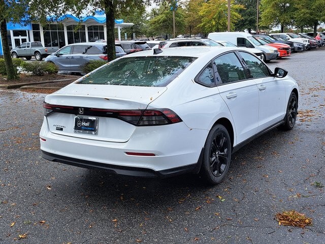 2025 Honda Accord 1.5T SE photo 3