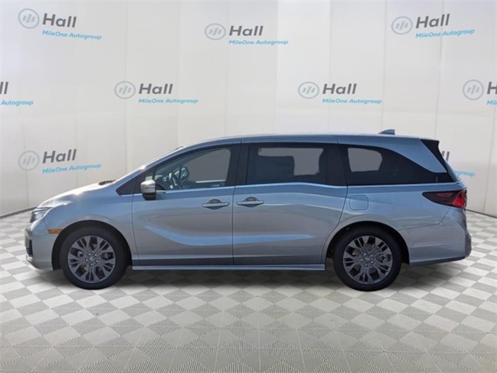 New 2026 Honda Odyssey Touring Minivan/Van