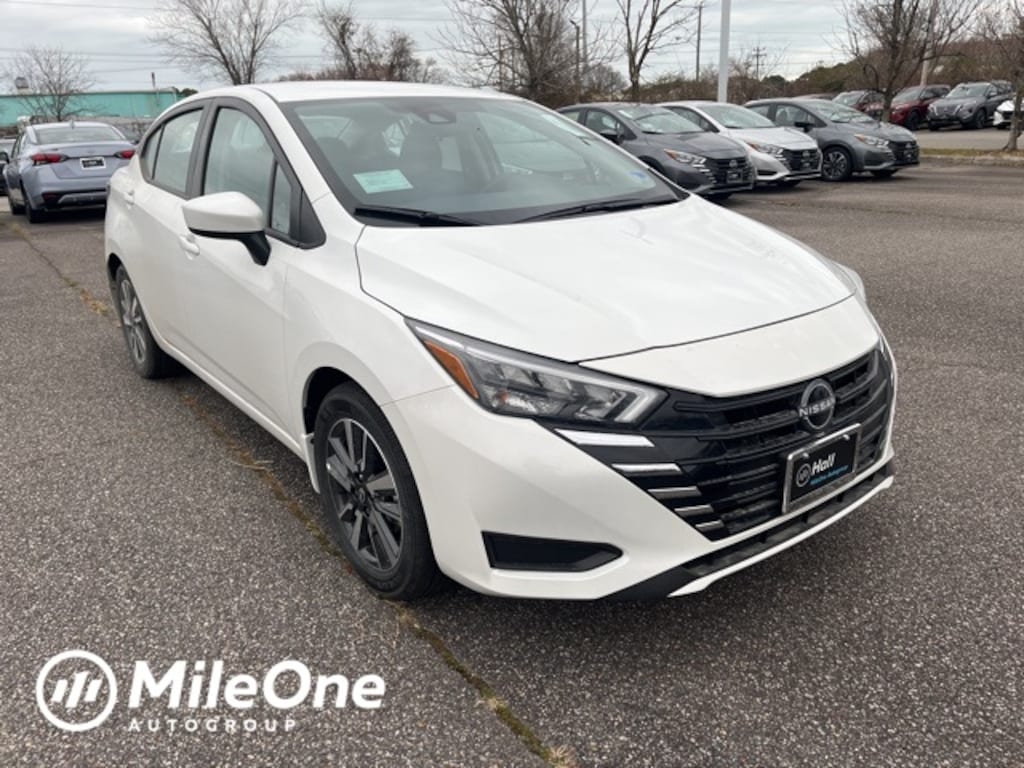 New 2025 Nissan Versa 1.6 SV Sedan