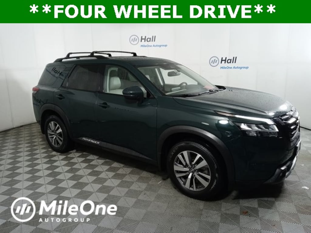Used 2022 Nissan Pathfinder SL SUV