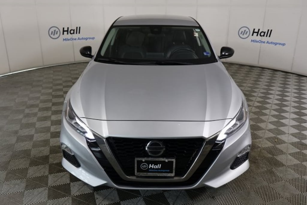 Used 2021 Nissan Altima 2.5 SR Sedan