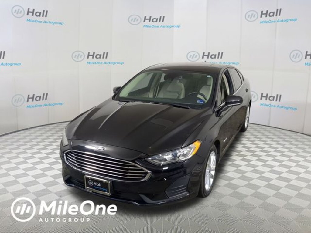 Used 2019 Ford Fusion Hybrid SE Sedan