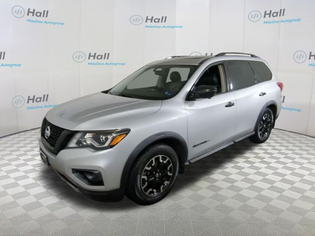Used 2020 Nissan Pathfinder SL SUV