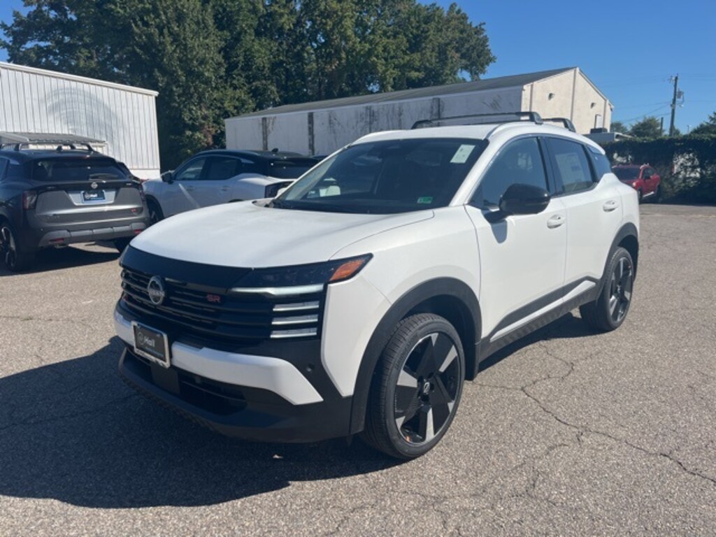 New 2026 Nissan Kicks SR SUV