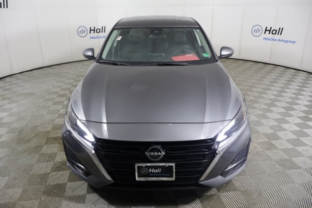 Used 2023 Nissan Altima 2.5 SV Sedan