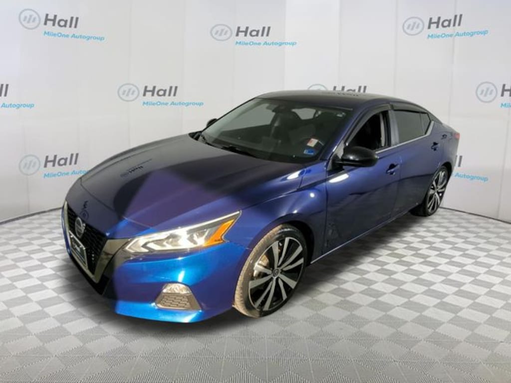 Used 2022 Nissan Altima 2.5 SR Sedan