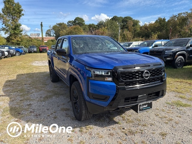 2026 Nissan Frontier SV's photo