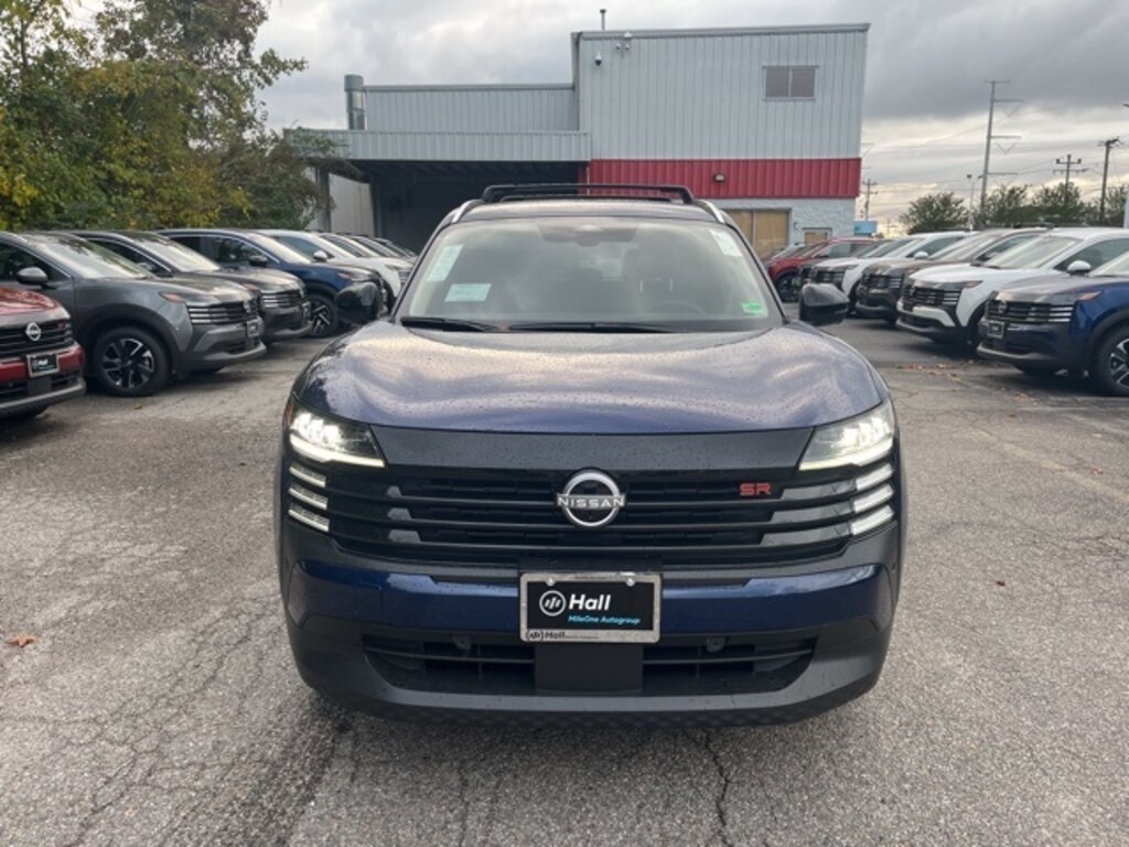 New 2026 Nissan Kicks SR SUV