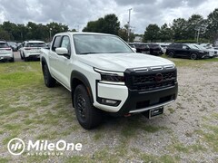 2025 Nissan Frontier PRO-4X Truck