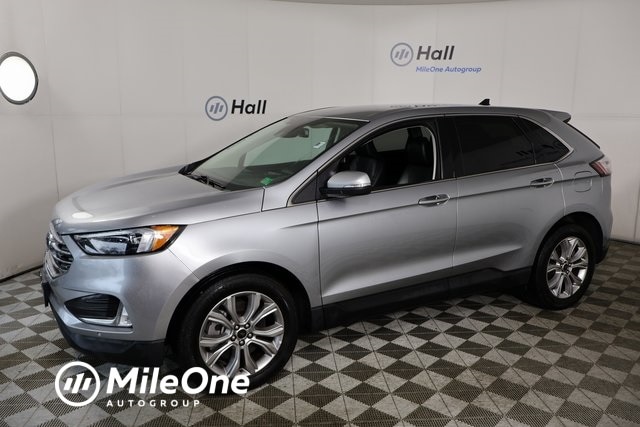2024 Ford Edge Titanium's photo