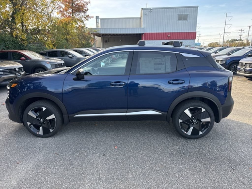 New 2026 Nissan Kicks SR SUV