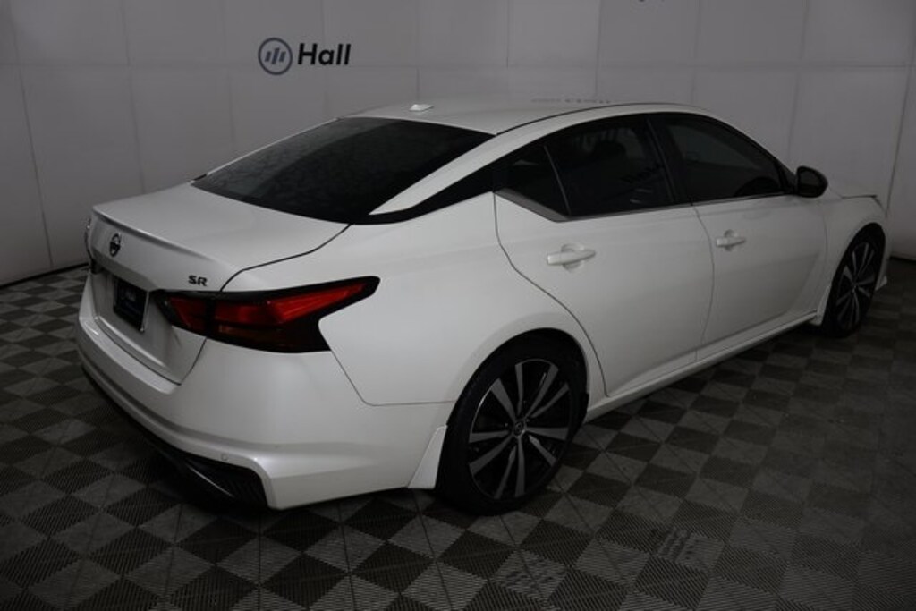 Used 2020 Nissan Altima 2.5 SR Sedan