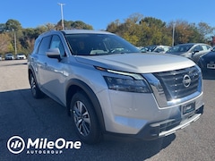 2025 Nissan Pathfinder SL SUV