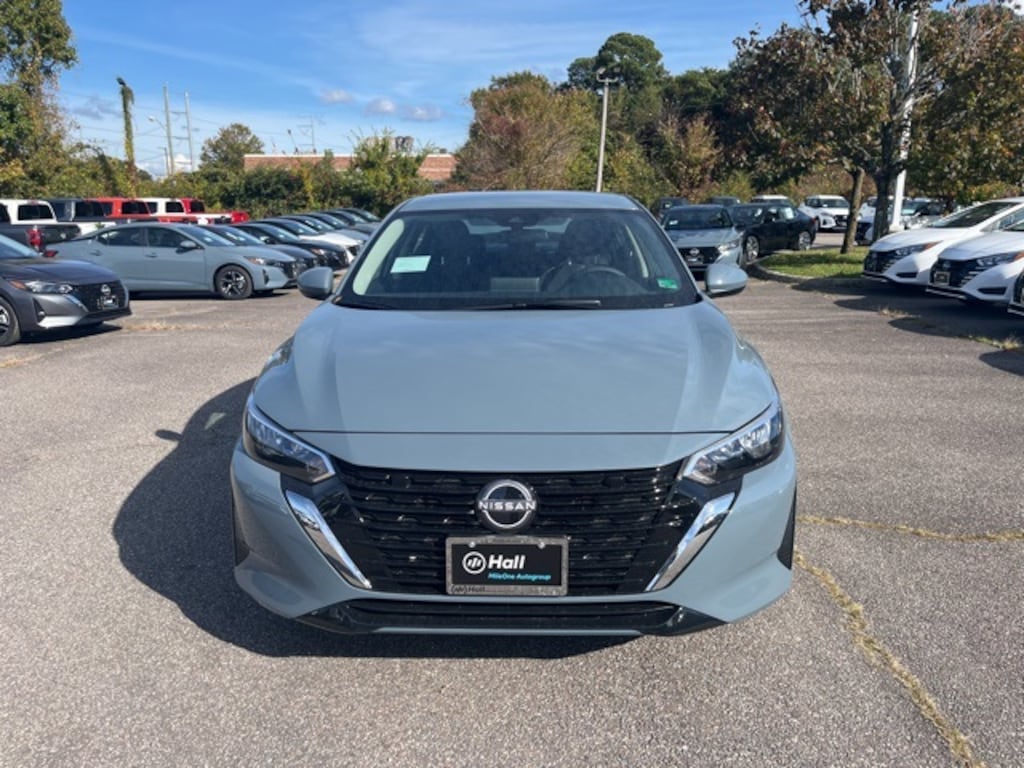 New 2025 Nissan Sentra SV Sedan