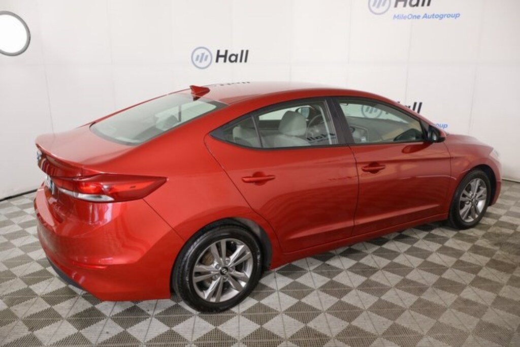 Used 2017 Hyundai Elantra SE Sedan