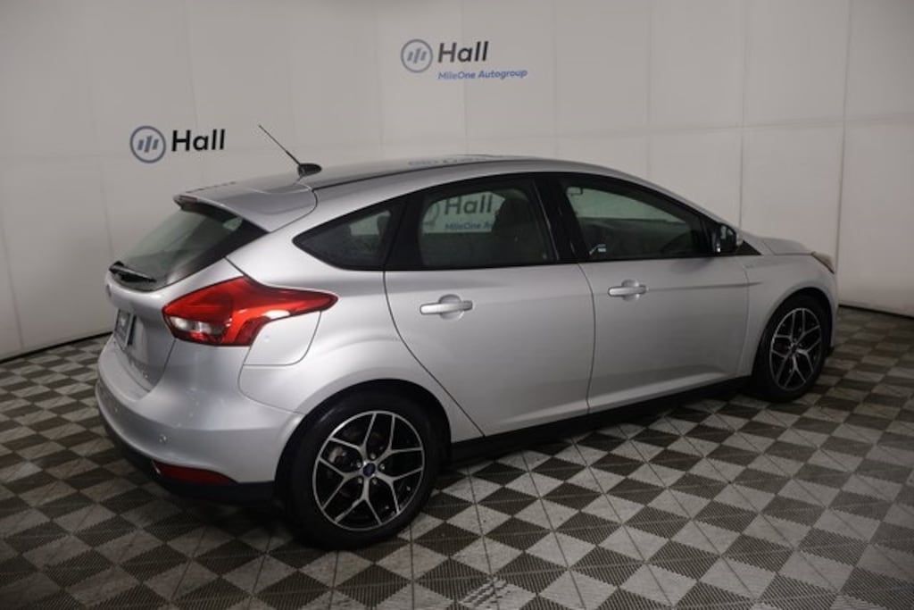 Used 2017 Ford Focus SEL Hatchback