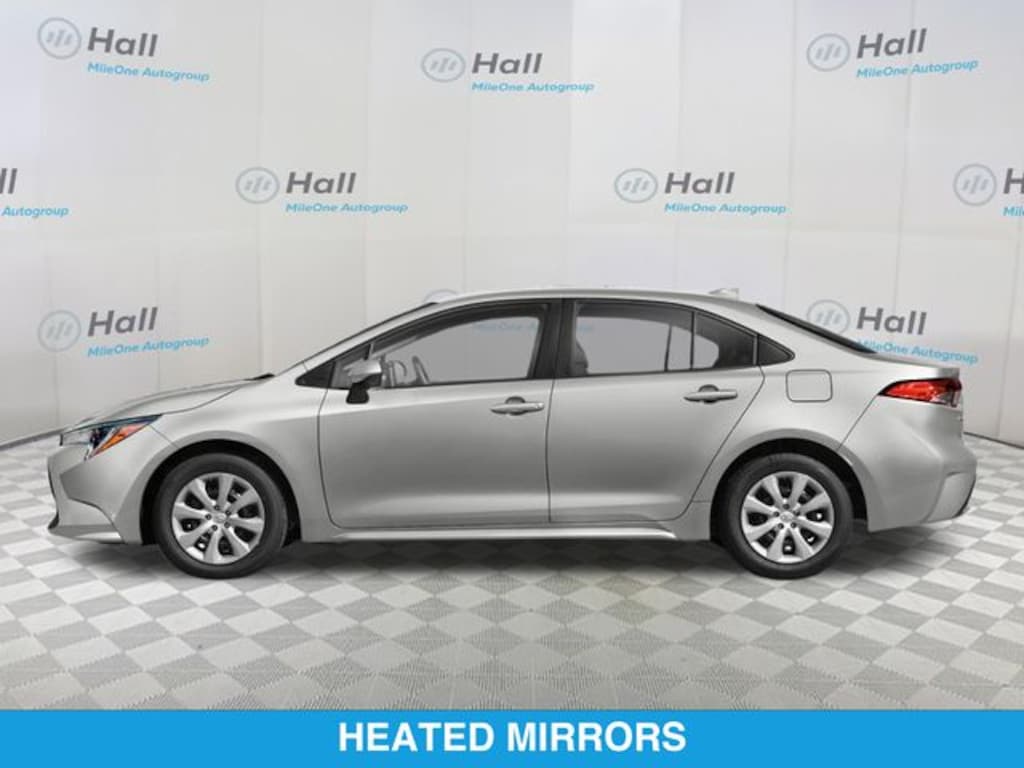 Used 2021 Toyota Corolla LE Sedan