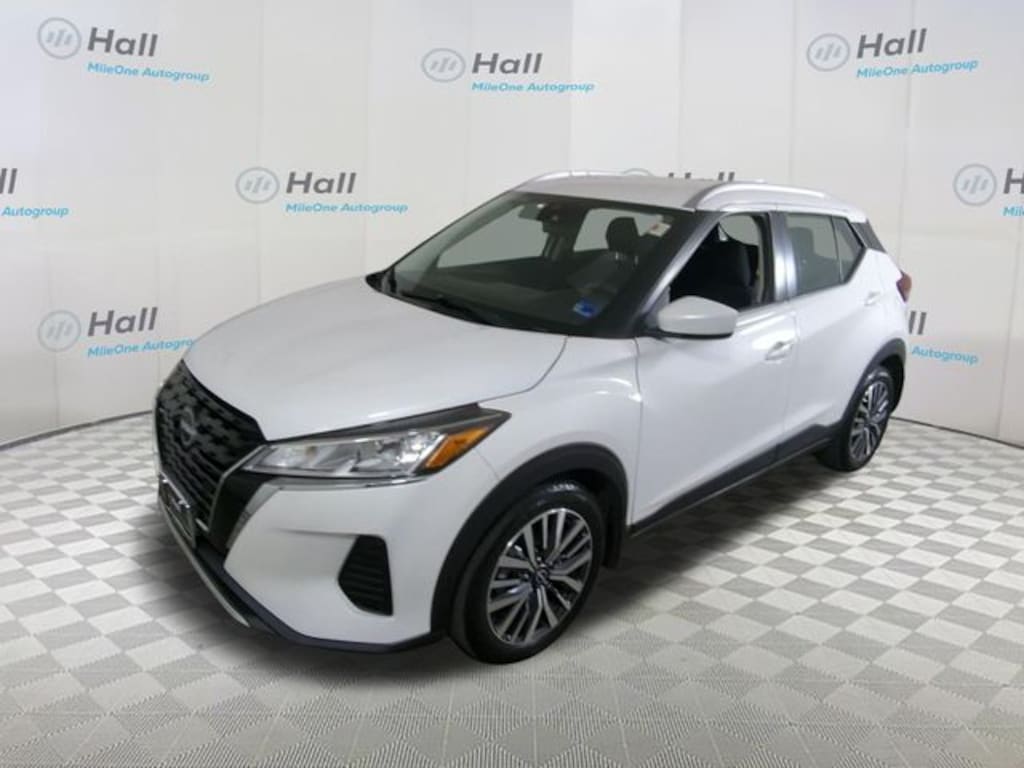 Used 2024 Nissan Kicks SV SUV