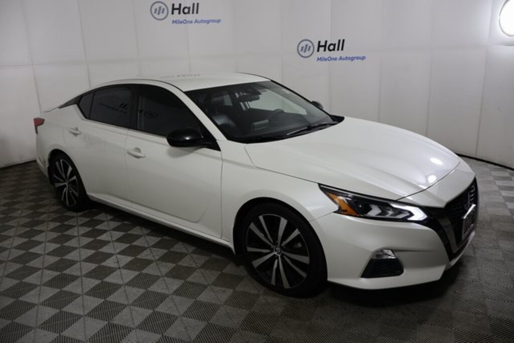 Used 2020 Nissan Altima 2.5 SR Sedan