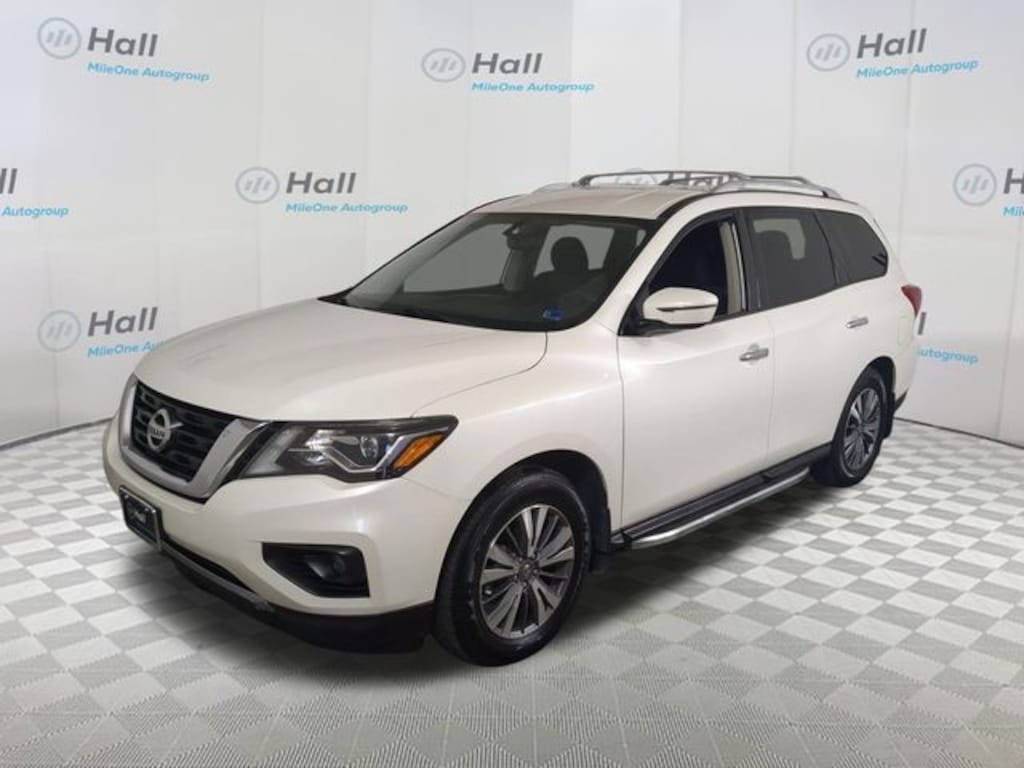 Used 2020 Nissan Pathfinder SV SUV