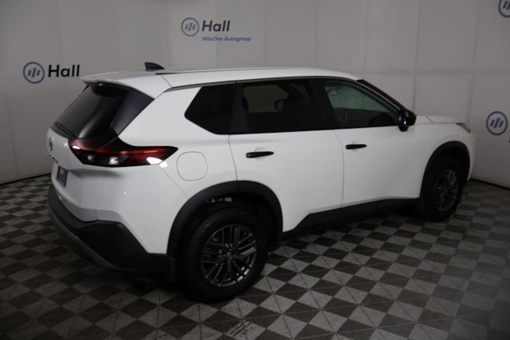 Used 2023 Nissan Rogue S SUV