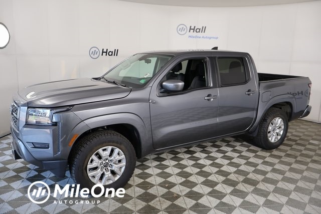 2023 Nissan Frontier SV's photo