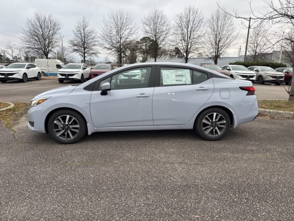 New 2025 Nissan Versa 1.6 SV Sedan