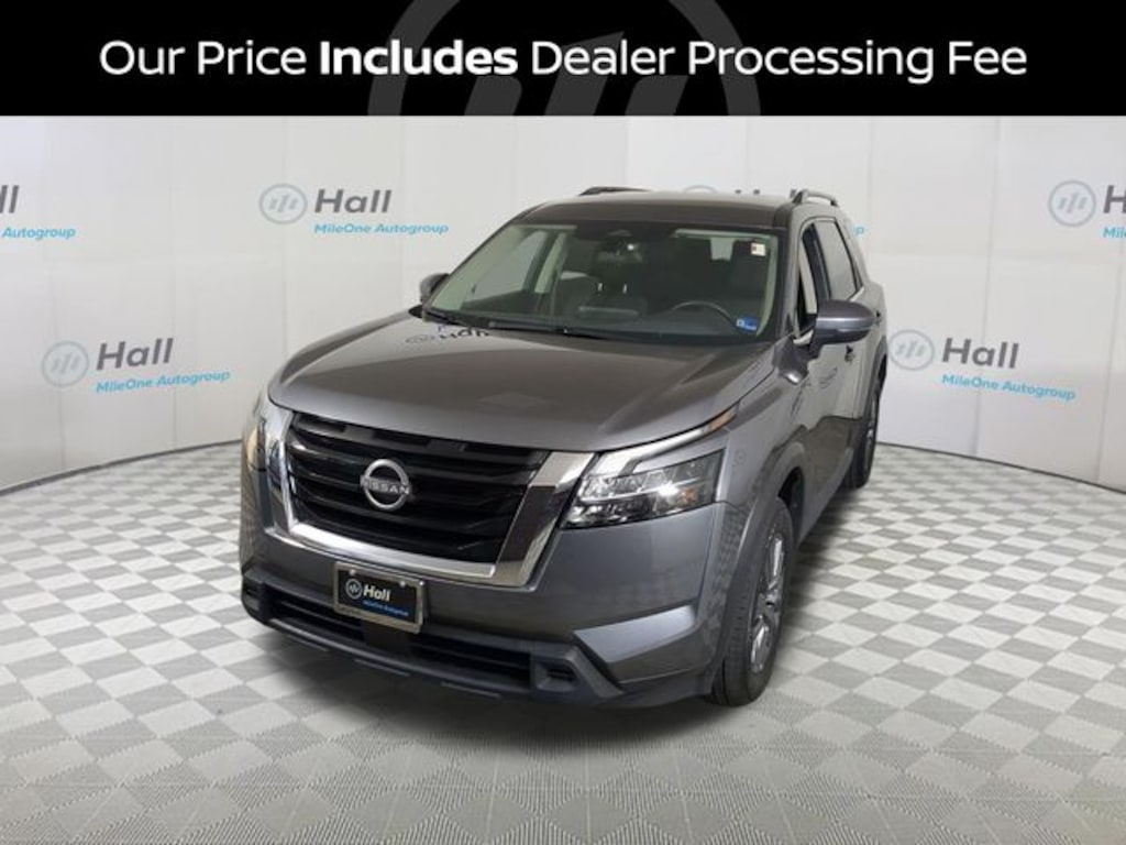 Used 2025 Nissan Pathfinder SV SUV