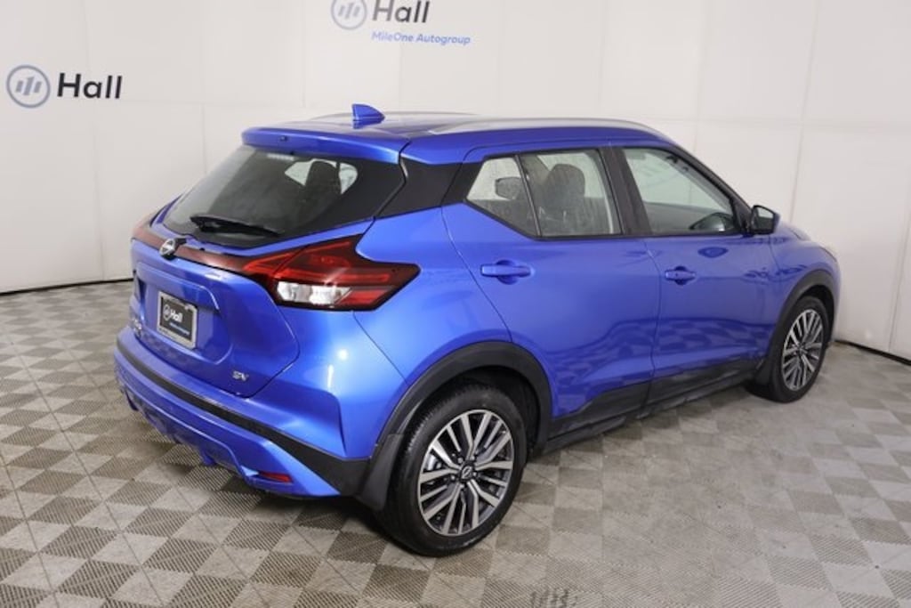 Used 2024 Nissan Kicks SV SUV